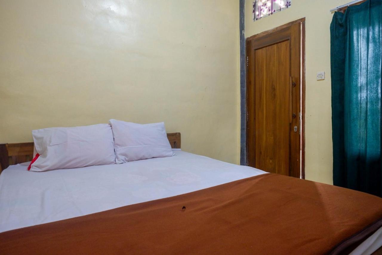 Hotel Kampoeng Drini Redpartner Brono Exterior foto